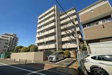 ライオンズマンション竹の塚の外観（南東側から）