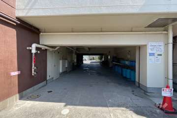 駐車場の出入り口