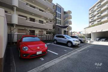敷地内駐車場（屋外平面式）