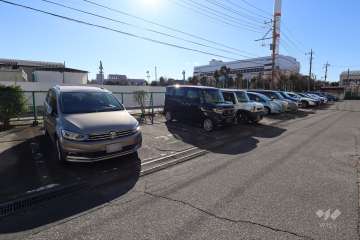 敷地内駐車場(屋外平面式)