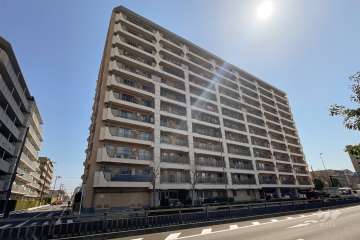 竹ノ塚マンションの外観（北西側から）