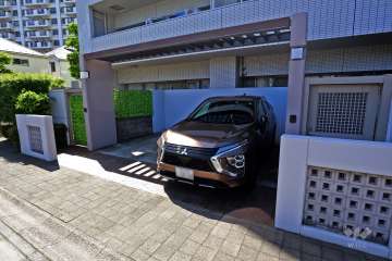 敷地内駐車場(屋内平面式)