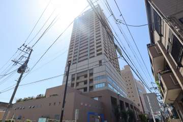 アトラスタワー北千住の外観（北西側から）