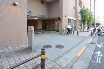 駐車場の出入り口