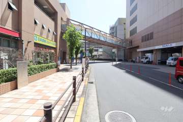 敷地南側の前面道路　　