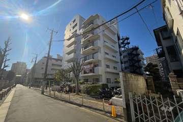 エクレール北千住の外観（北東側から）