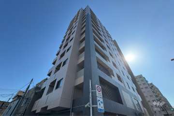 ガクエンヒルズ北千住の外観（北西側から）