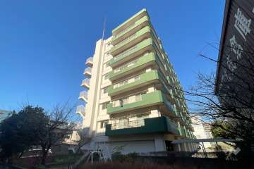 トーア千住マンションの外観（南東側から）