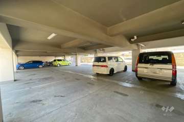 敷地内駐車場（屋内平面式）