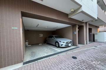 敷地内駐車場（屋内平面式）