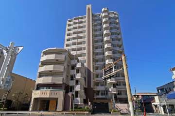 グローリオ千住新橋の外観（東側から）