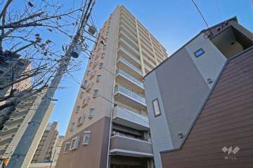 グローリオ千住新橋の外観（南西側から）