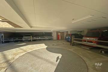 敷地内駐車場（屋内機械式）
