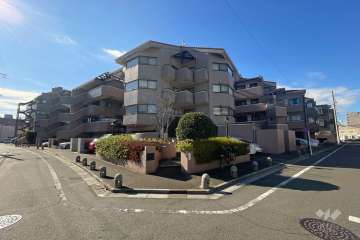 ハイホーム綾瀬の外観（北東側から）