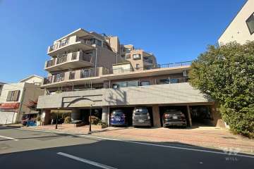 ライオンズマンション五反野駅前通りの外観（北東側から）