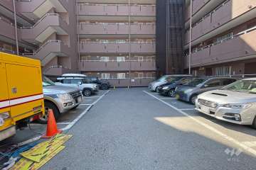 敷地内駐車場（屋外平面式）