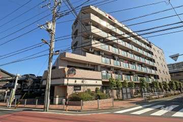 ライオンズマンション東綾瀬公園第２の外観（北西側から）