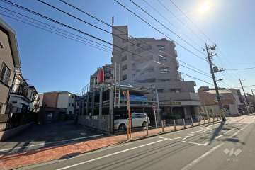 ライオンズマンション東綾瀬公園第２の外観（北側から）