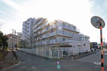 ルマージュ綾瀬の外観（北東側から）