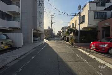 敷地北側の前面道路　