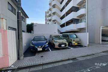 敷地内駐車場（屋外平面式）