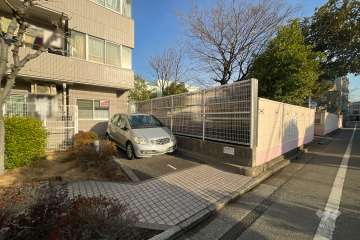 敷地内駐車場（屋外平面式）　　