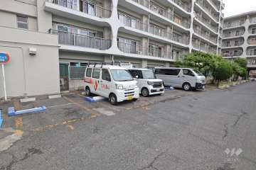 敷地内駐車場（屋外平面式）