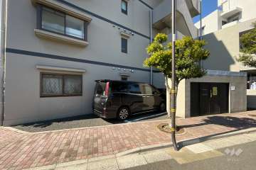 敷地内駐車場（屋外平面式）