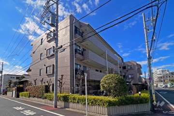 コスモ北綾瀬クィーンズテラスの外観（北西側から）