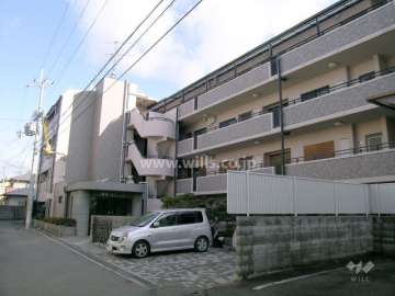 サンプリンス池田の外観（南西側から）
