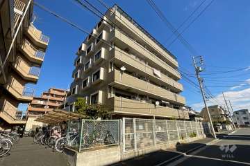 ダイアパレス北綾瀬3の外観（南西側から）