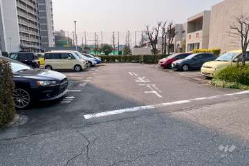 駐車場の出入り口・敷地内駐車場（屋外平面式）