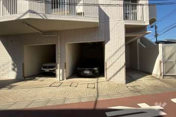 敷地内駐車場（屋内平面式）