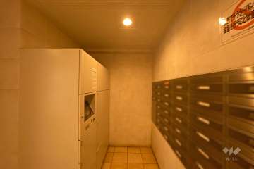 宅配ボックスと共用ポスト