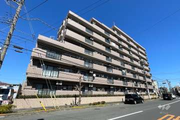 ライオンズガーデン北綾瀬の外観（南西側から）