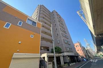 ライオンズシティ梅島の外観（東側から）