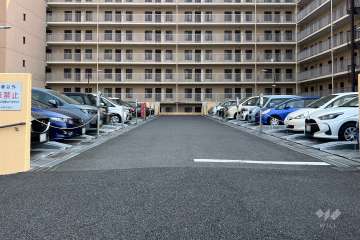 敷地内駐車場（屋外平面式）