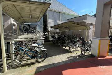 駐輪場（屋根付き）