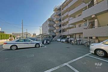 敷地内駐車場（屋外平面式）