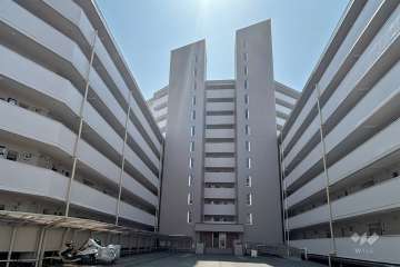 梅田マンションの外観（北側から）　