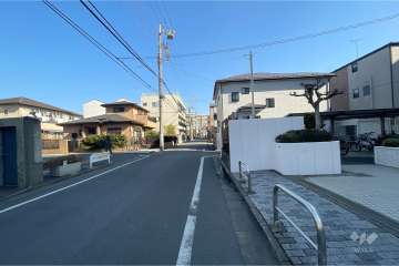 敷地北東側前面道路（北西側から）