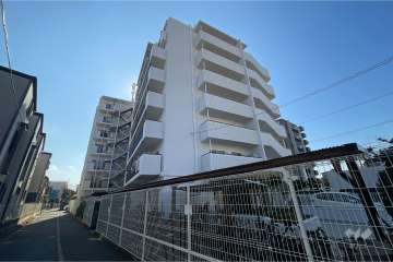 梅島芙蓉ハイツの外観（北東側から）