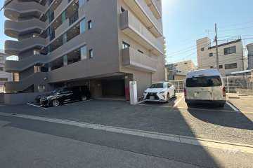 敷地内駐車場（屋外平面式）