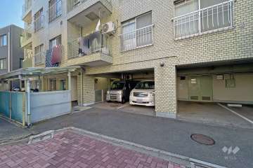 敷地内駐車場（屋内平面式）