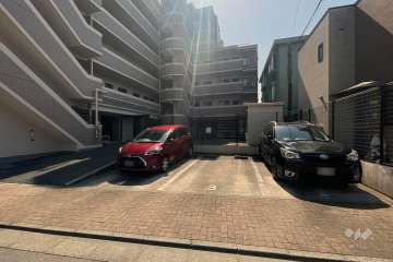 敷地内駐車場（屋外平面式）