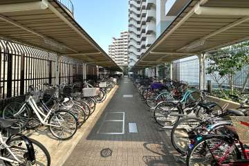 駐輪場（屋根付き）