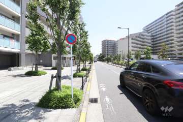 敷地南西側の前面道路　