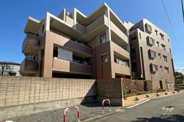 コスモ田端北パークフォルムの外観（北西側から）