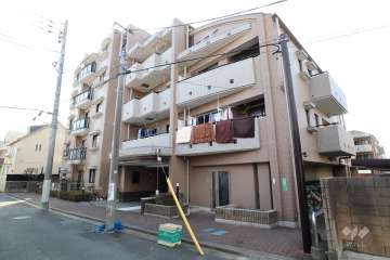 ベルモント梅島の外観（北東側から）