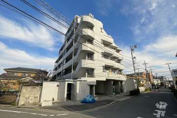 グリーンパーク北綾瀬７の外観（南側から）